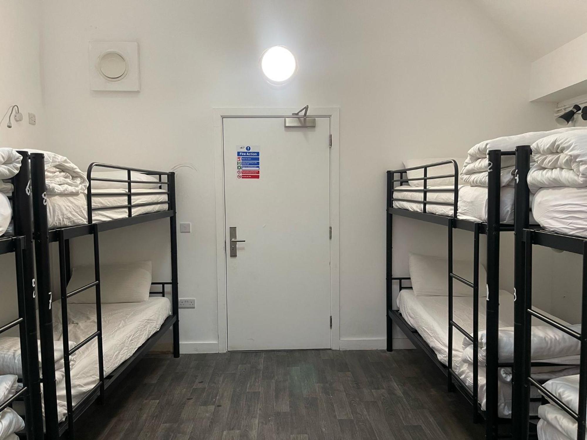 Bed in 8-Bed Male Dormitory Room,1661157193:JPEG